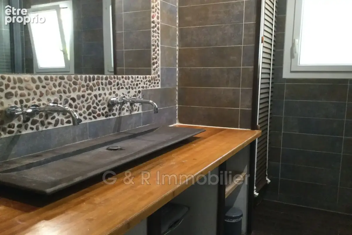 Maison 110 m² à Peypin  - photo 7