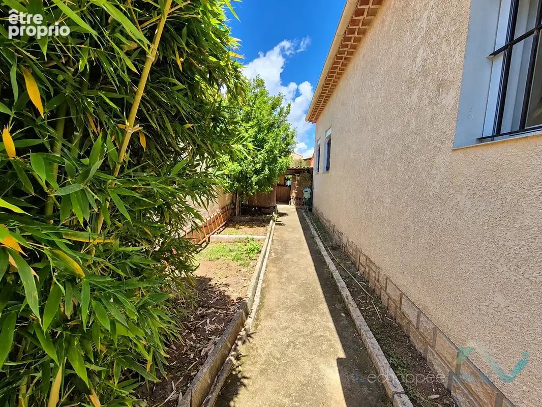 La londe-les-maures   maison de plain-pied avec chalet indépendant - photo 18