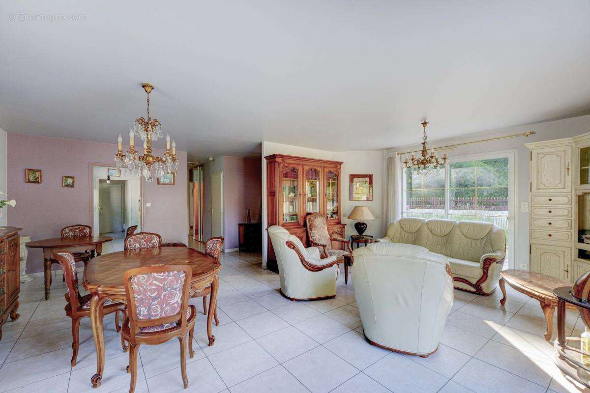 Maison à BASSE-GOULAINE