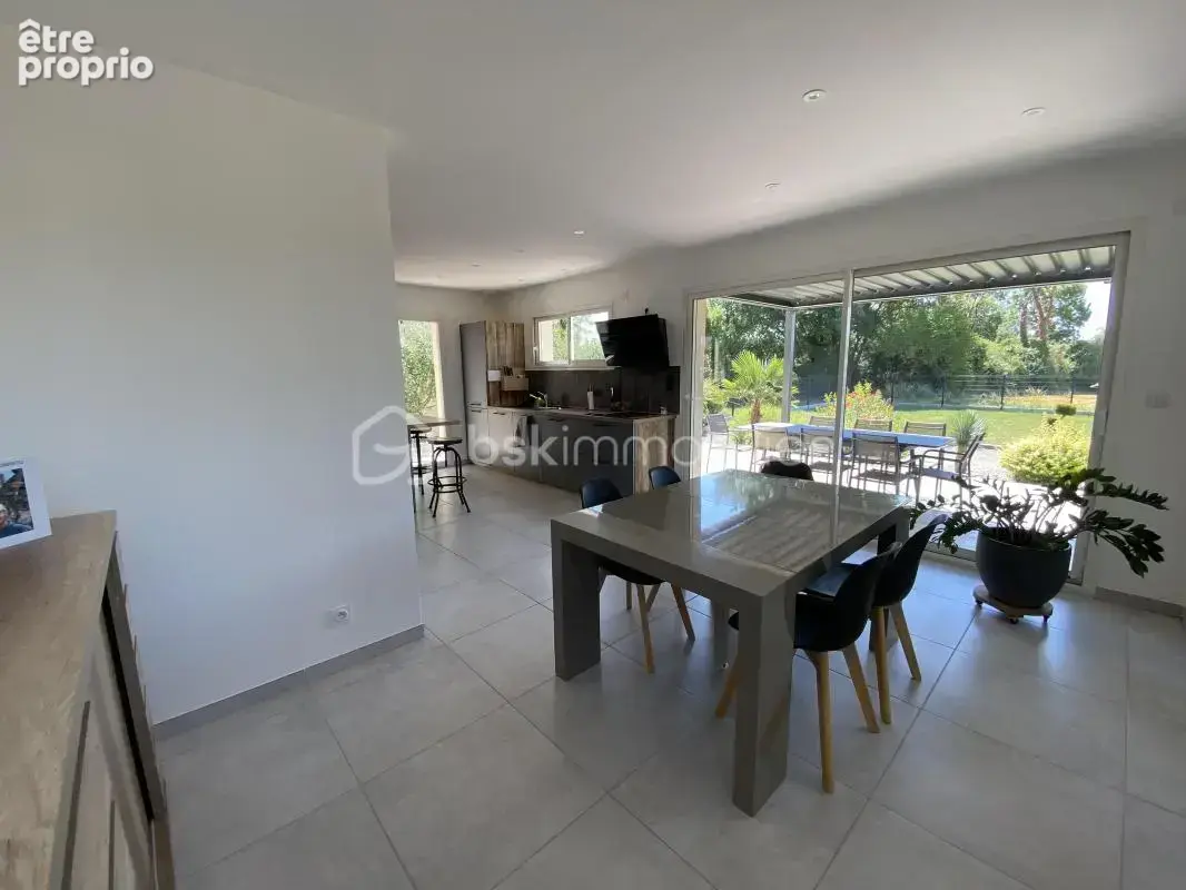 Rare maison de 2020 dans un cadre paisible et verdoyant avec dpe a - photo 9