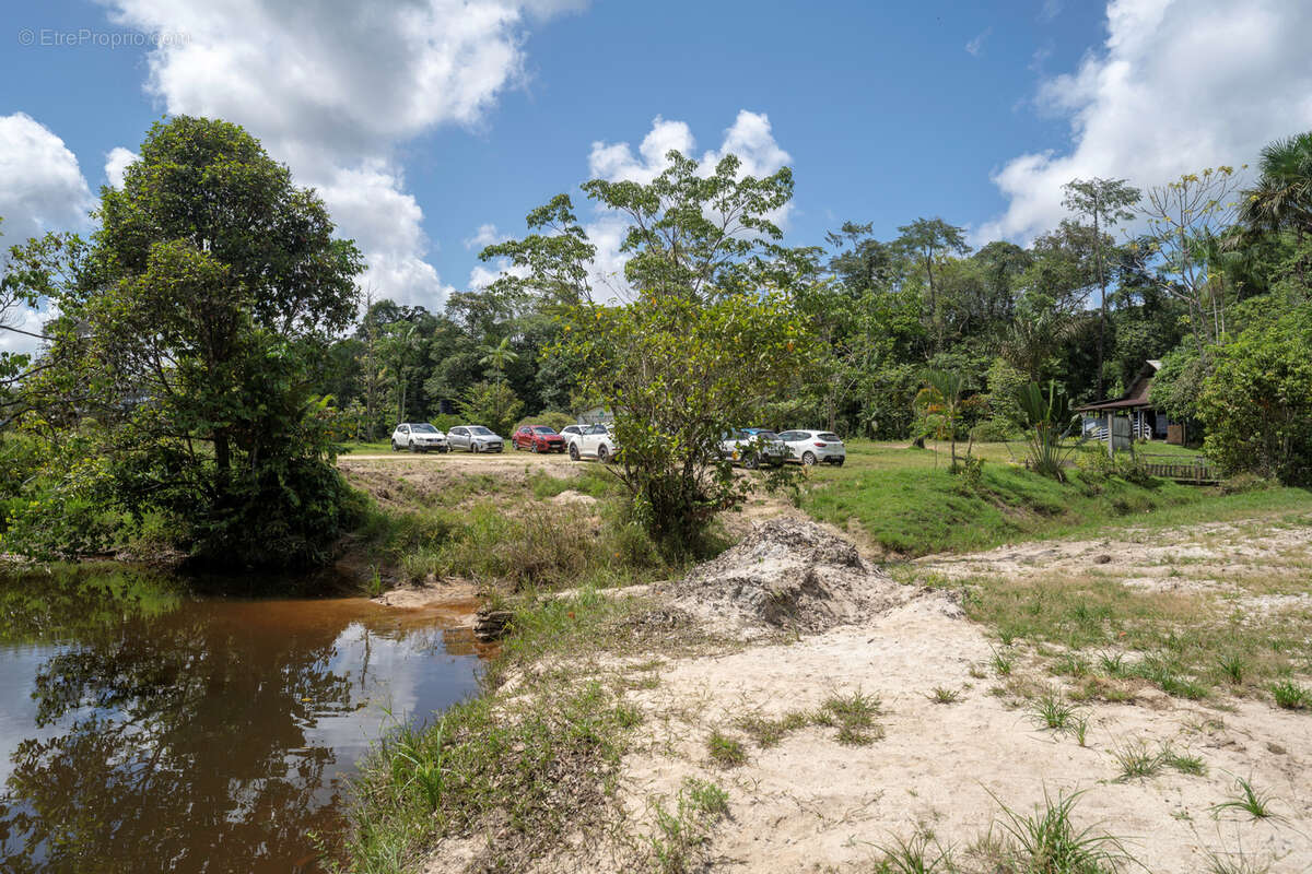 Maison à MONTSINERY-TONNEGRANDE