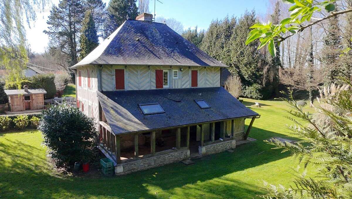 A proximité de  Pont L'Evêque, Manoir et sa dépendance à rénover - photo 3