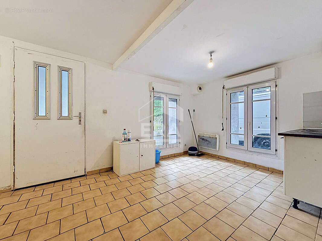 Appartement à SACLAS