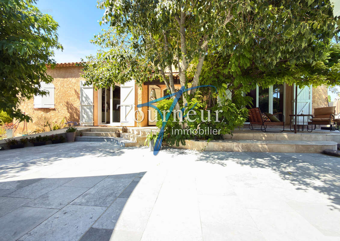 Maison à SANARY-SUR-MER