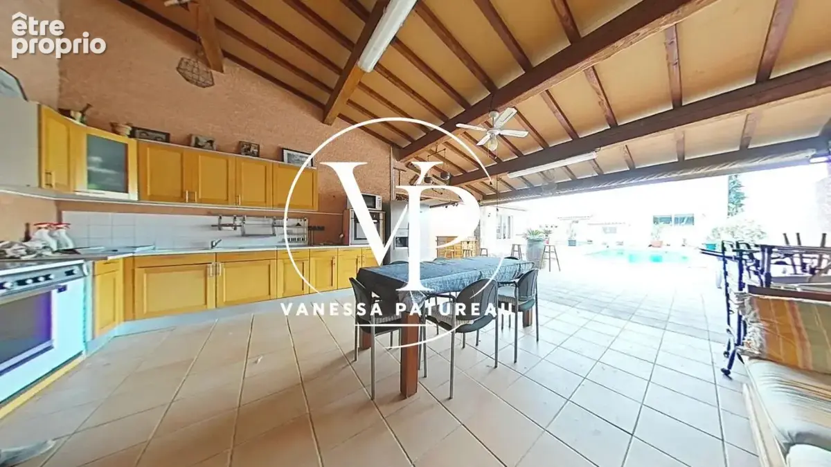 Maison Saint Nazaire D Aude 5 pièce(s), piscine, cuisine d'été, garage - photo 10
