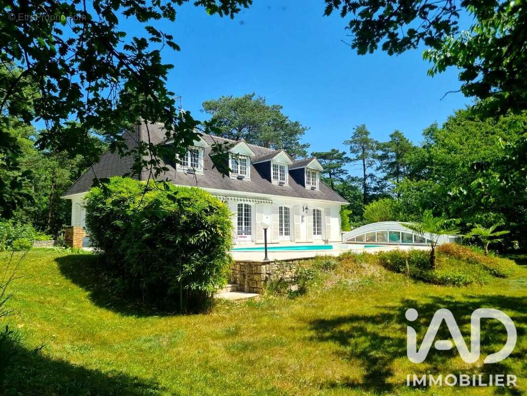 Maison 220 m² à Boutigny-Sur-Essonne  - photo 4