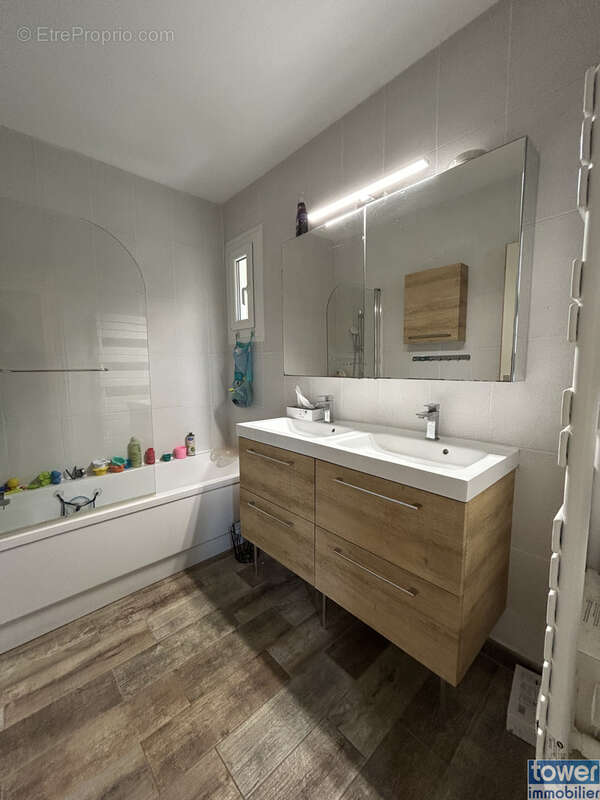 Maison à SAINT-SULPICE-ET-CAMEYRAC