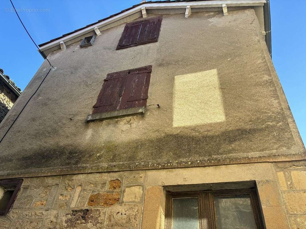Maison à CAPDENAC