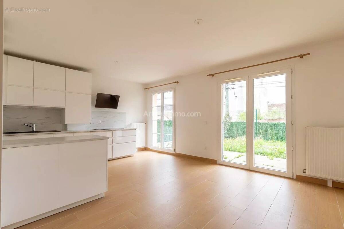 Appartement à DAMPMART