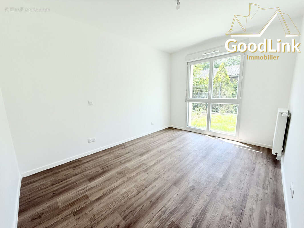 Appartement à MOISSY-CRAMAYEL