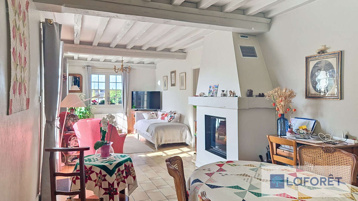 Maison à AUNAY-SUR-ODON