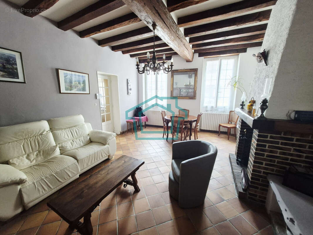 Maison à MAULETTE