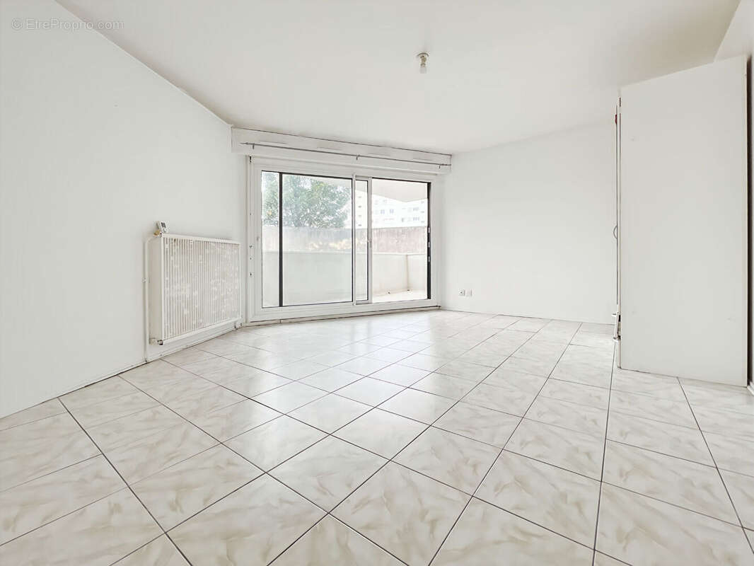 Appartement Bordeaux 1 pièce 26 m2 proche France 3 - photo 3