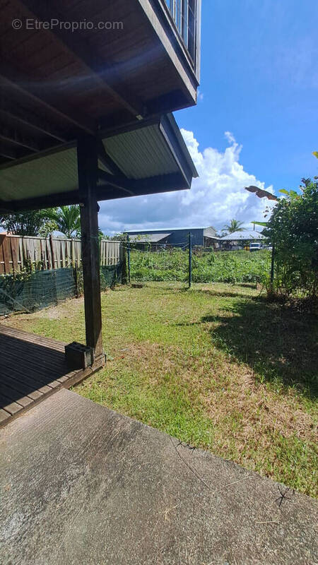 Appartement à REMIRE-MONTJOLY
