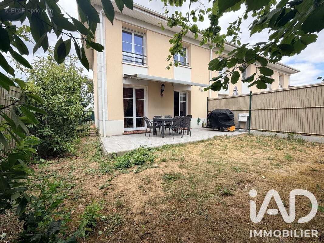 Maison 70 m² à Bonneuil-En-France  - photo 8