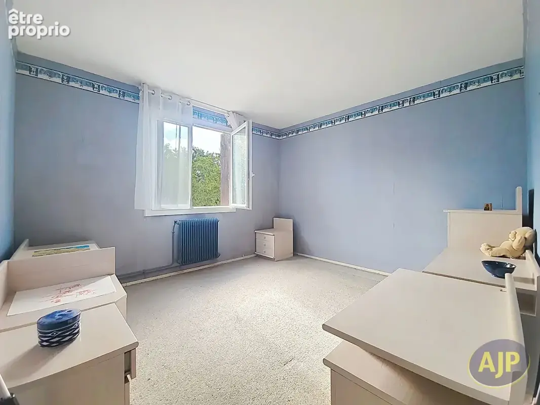 Cauderan-T4 94m²- Balcon - photo 7