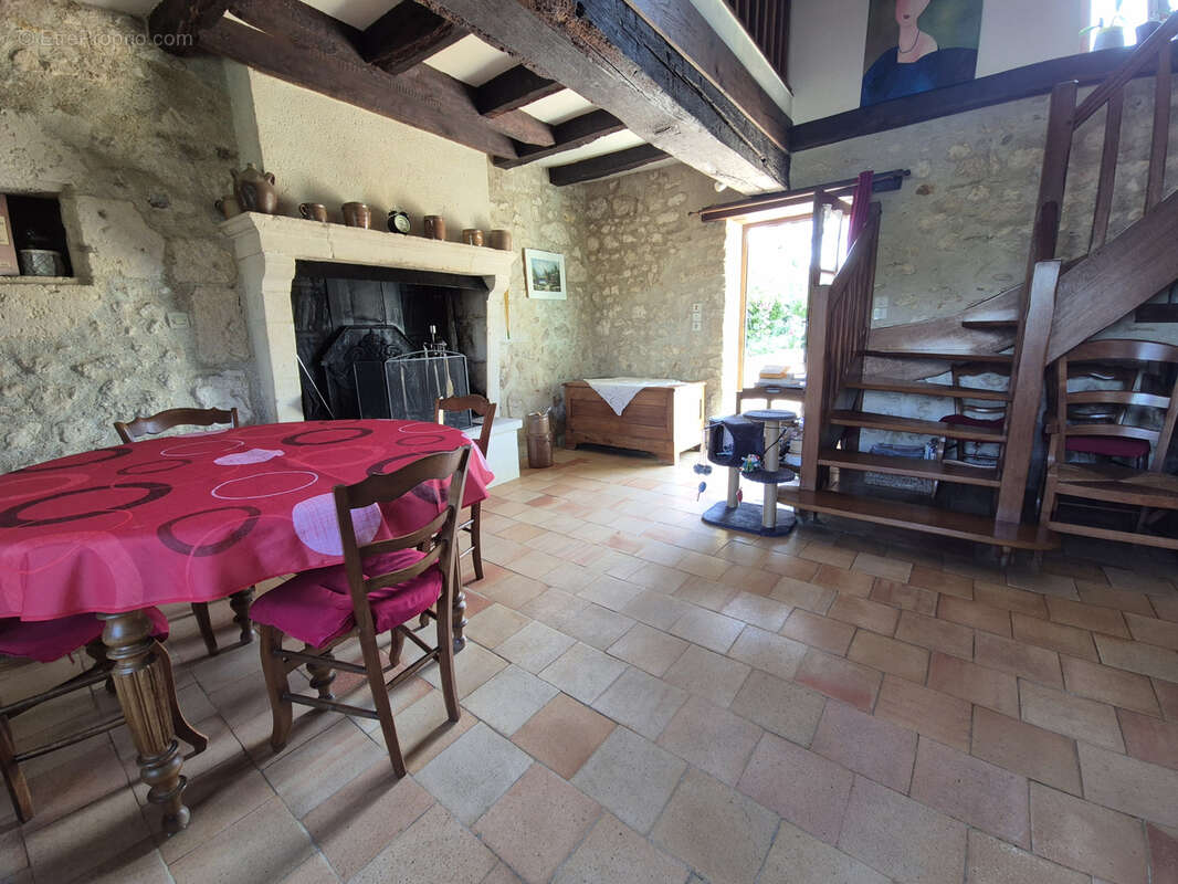 A vendre - jolie maison de campagne - secteur de chantenay villedieu/noyen sur sarthe - photo 5