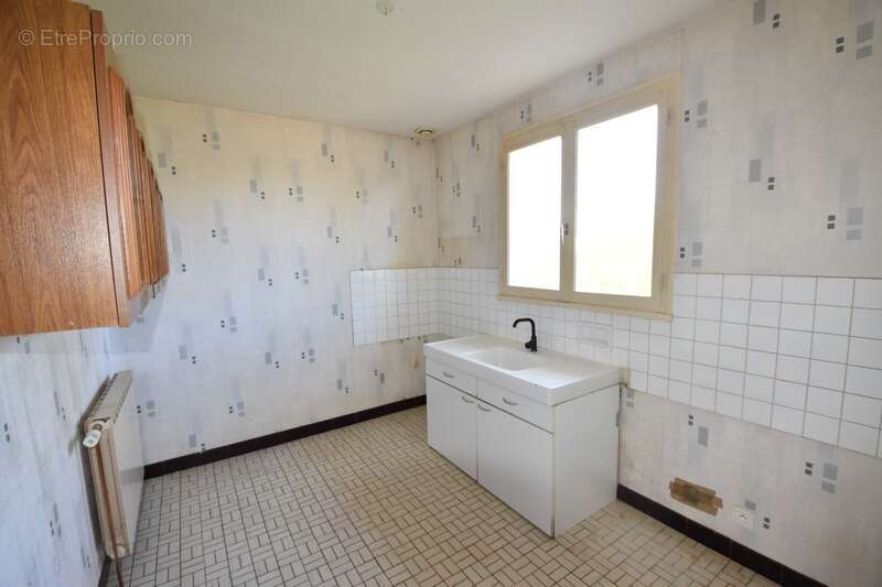 Maison à vendre 4 pièces GARNAT SUR ENGIEVRE (03) - photo 5
