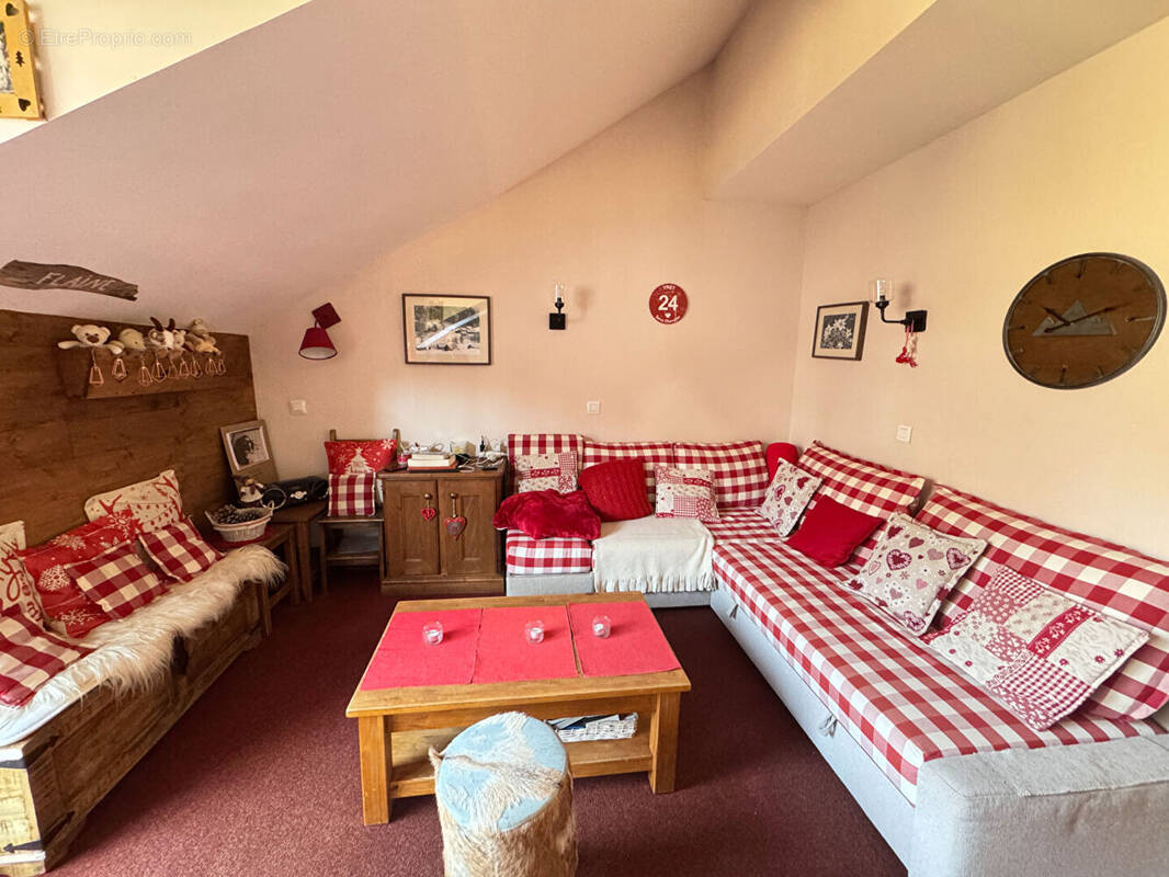 Appartement à LA SALLE-LES-ALPES