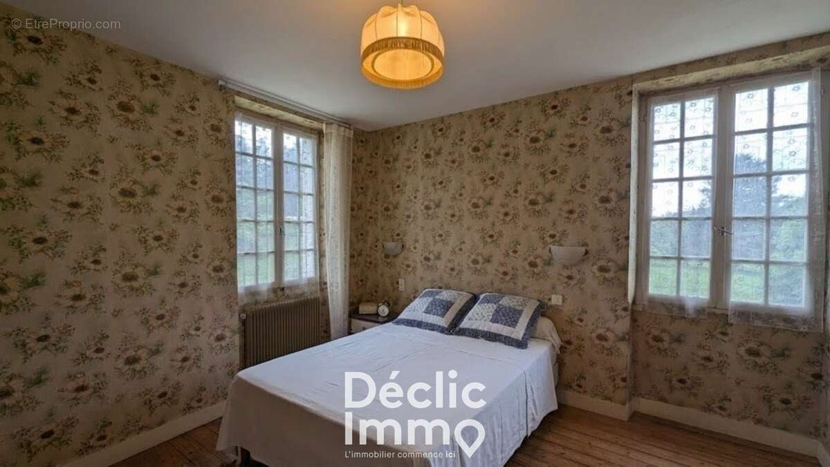 Maison à CHAMPNIERS