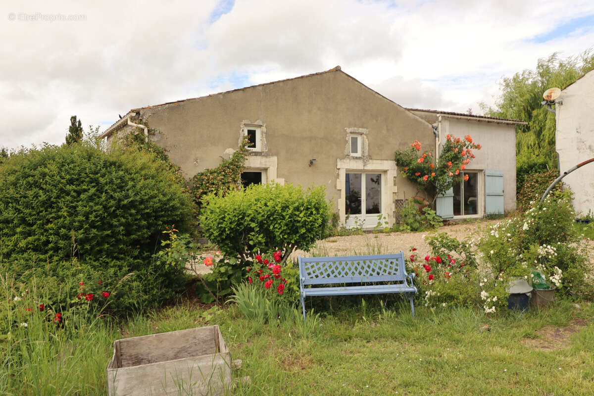 Maison à ARCES