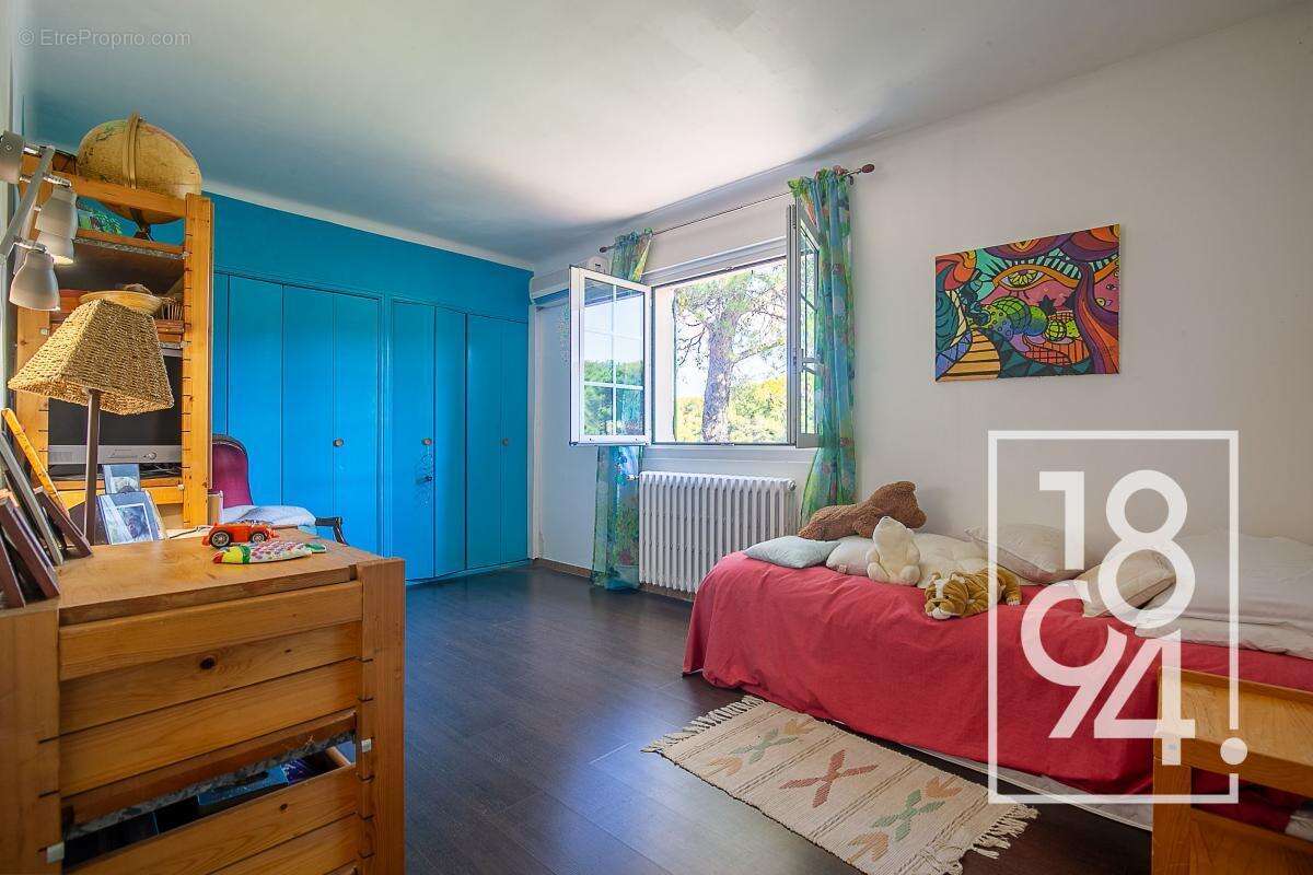 Maison à ROQUEFORT-LA-BEDOULE