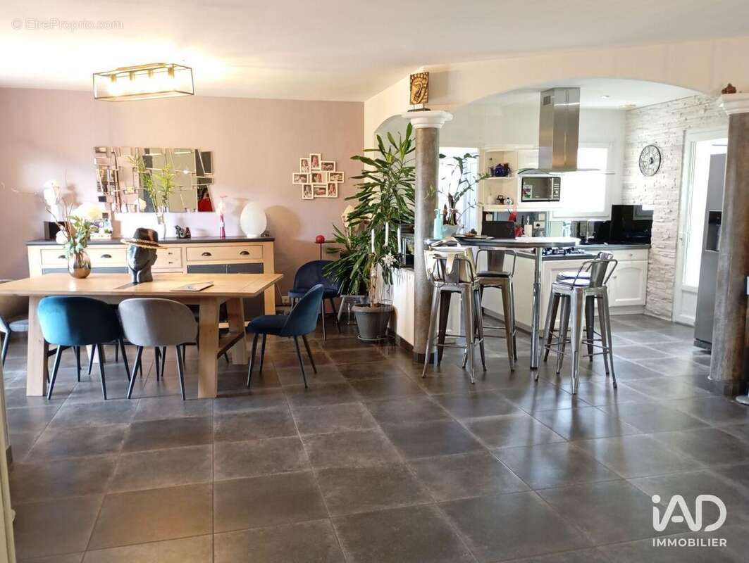 Photo 5 - Maison à SAINT-YAN