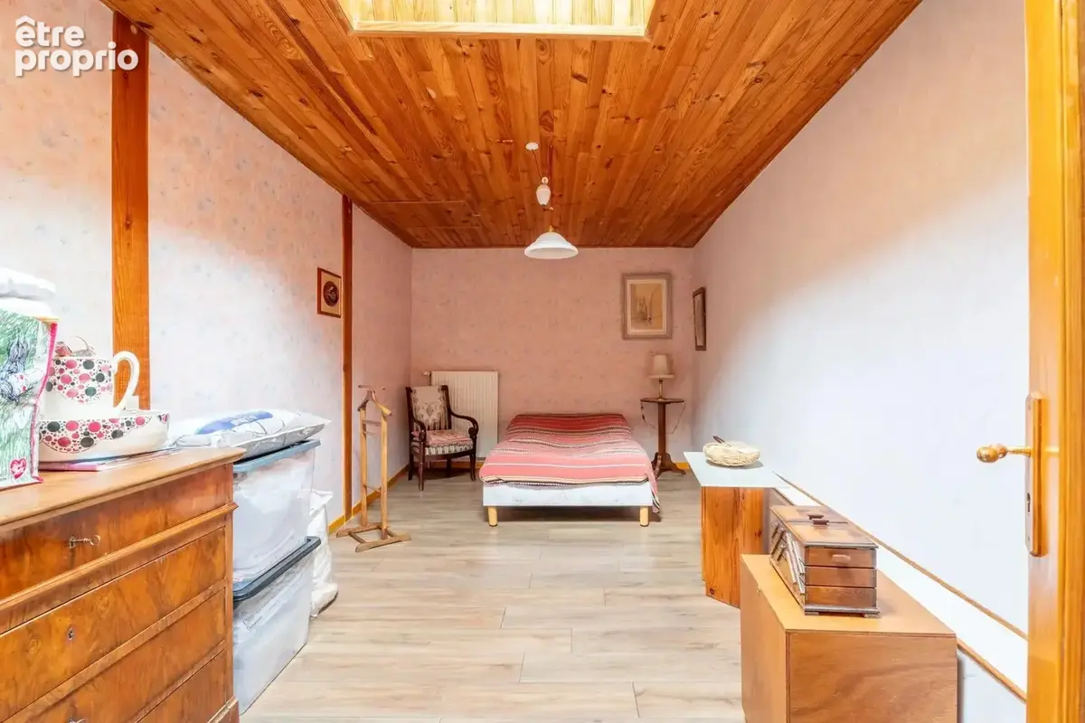 Maison en pierres sur 660 m² de terrain - photo 5