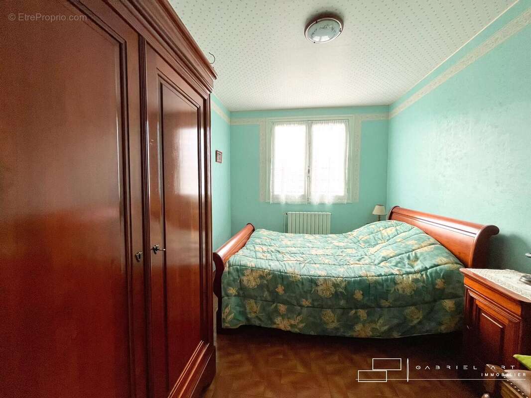 Maison à CASTERA-VERDUZAN