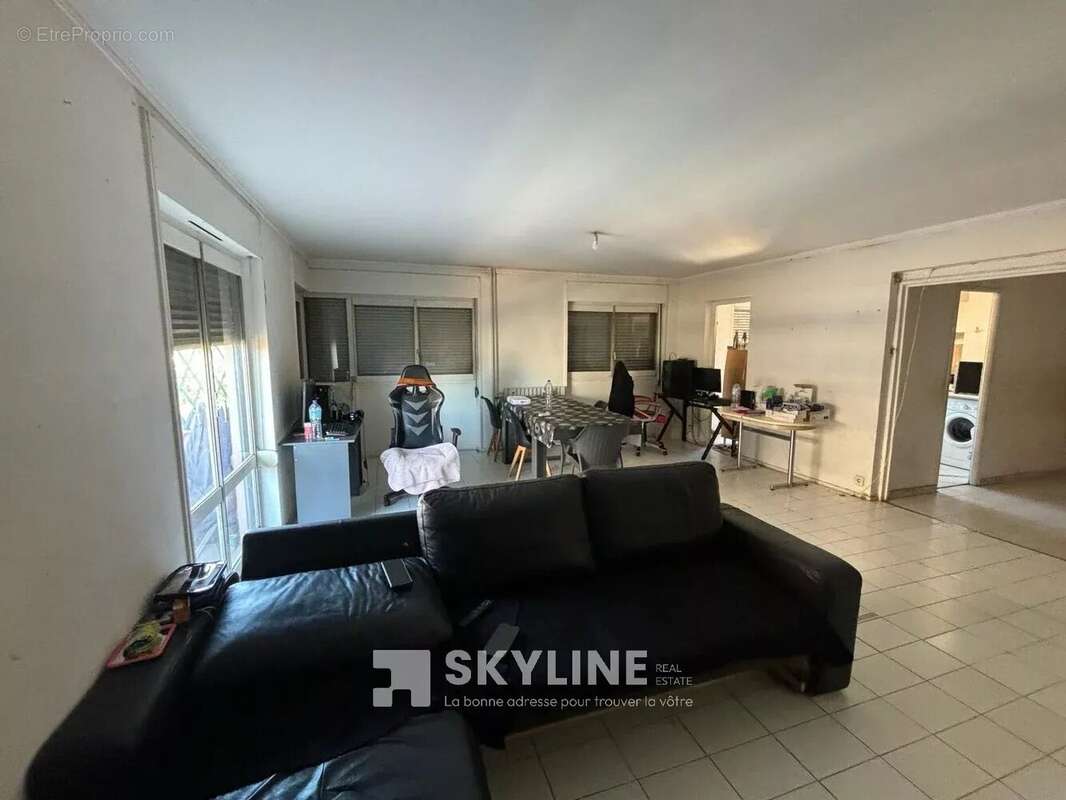 Appartement à MARSEILLE-3E