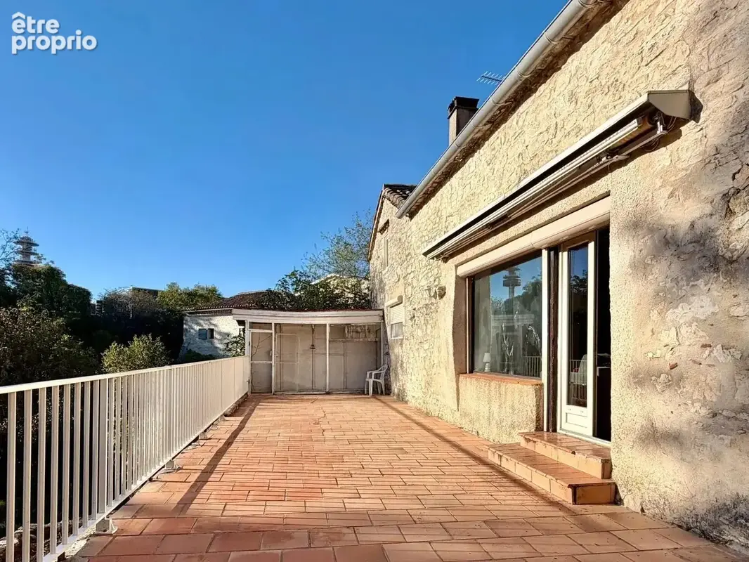 Charmante maison de campagne familiale sur un terrain de plus de 6000 m², à 10 minutes de Cahors. - photo 14