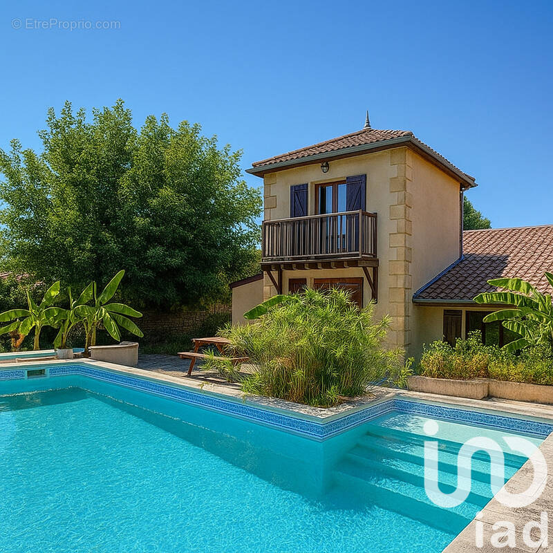 Photo 1 - Maison à MENESPLET