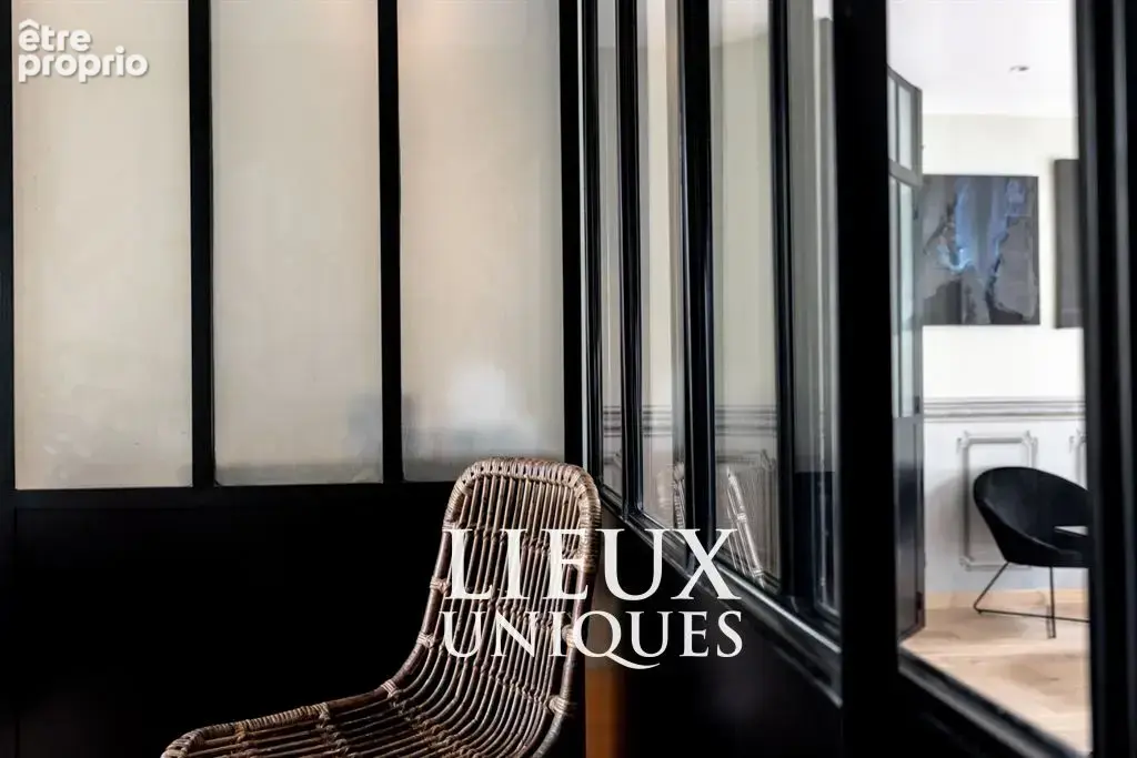 Lieux uniques ® x propriétés privées propose très beau local entierement rénové centre-ville de bloi - photo 2