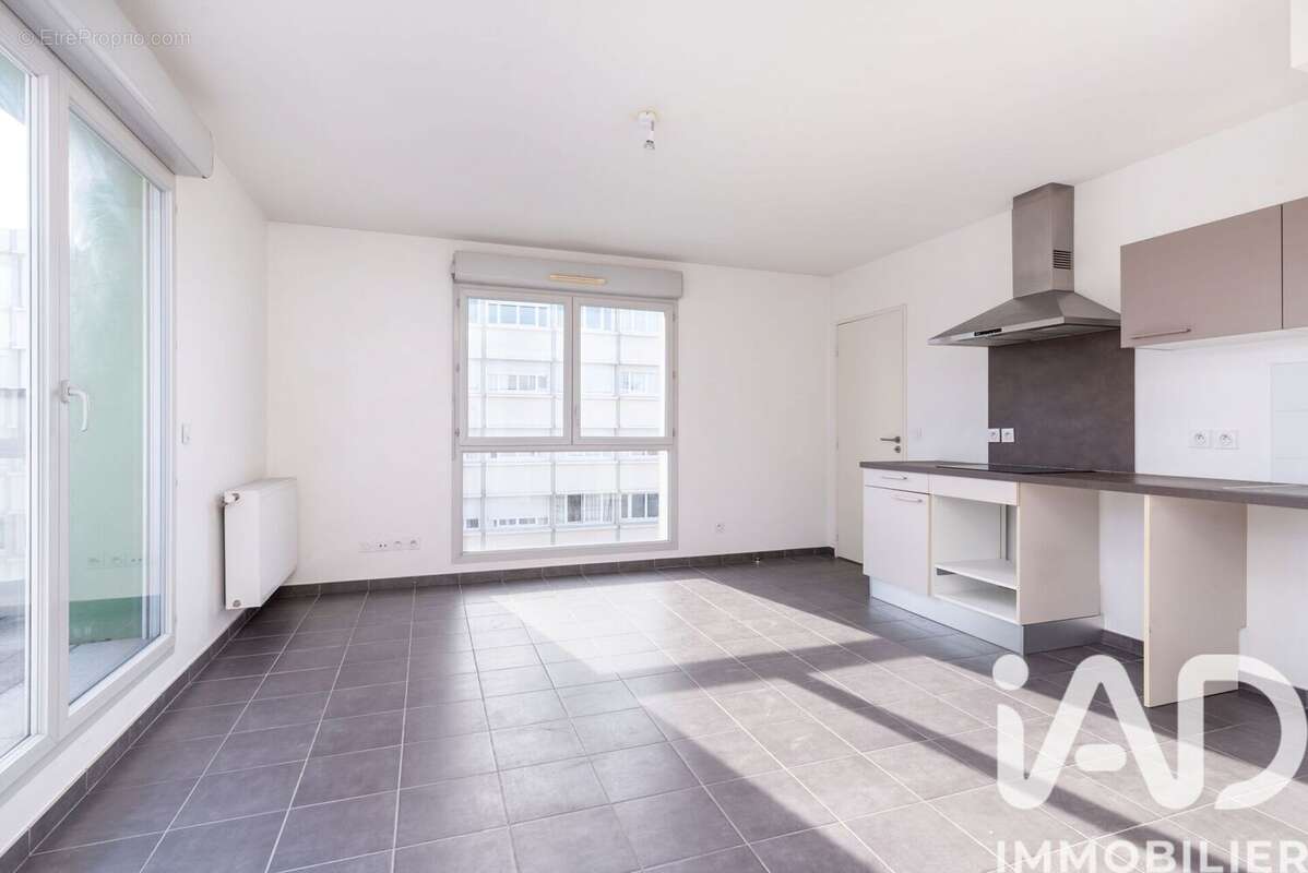 Photo 5 - Appartement à VILLEURBANNE