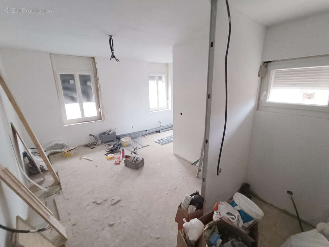 Maison 3 chambres à finir de rénover - photo 3
