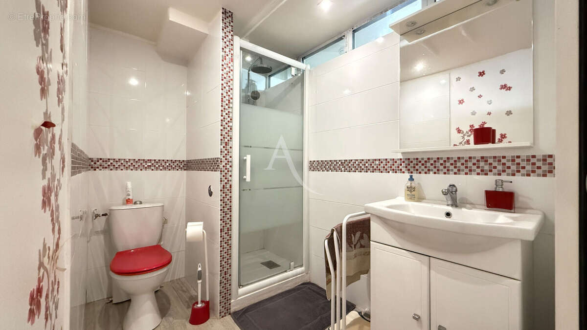 Maison à SAINT-FLORENT-DES-BOIS