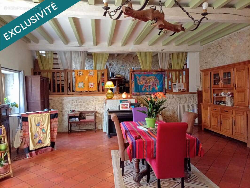Photo 3 - Maison à SAINT-PIERRE-DE-MAILLE