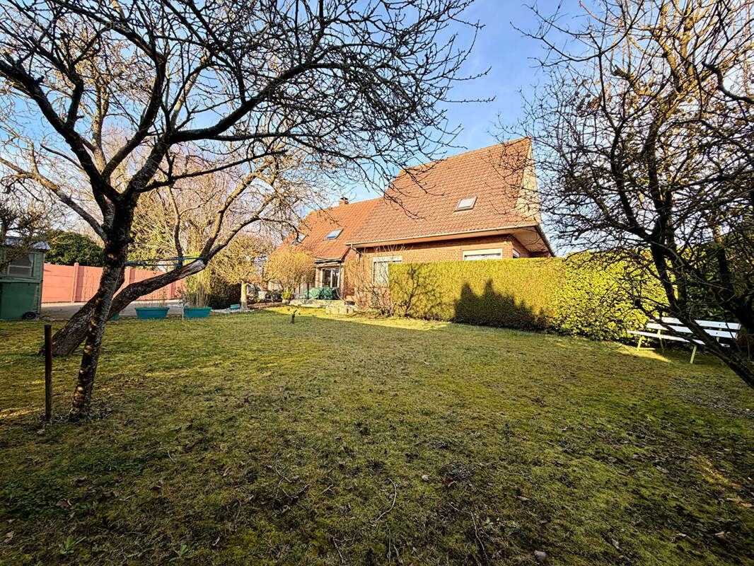 Maison à ALLOUAGNE