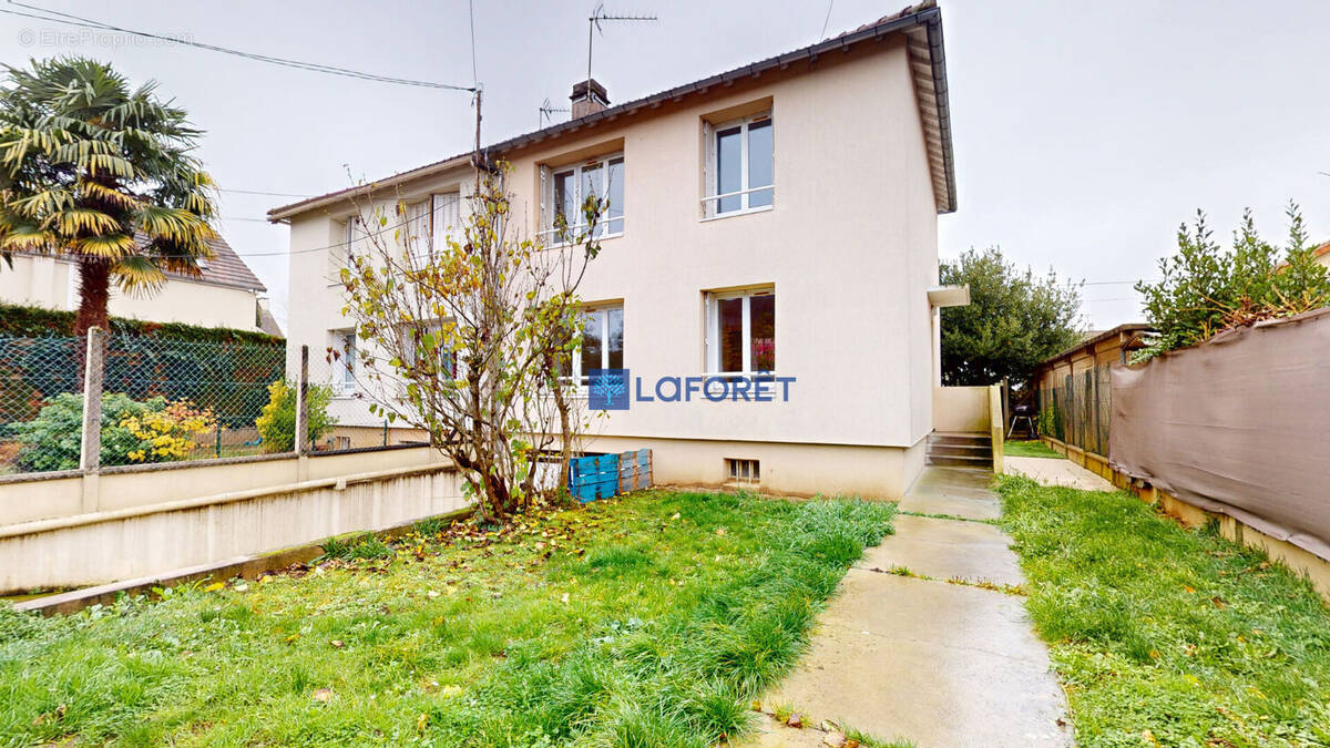 Maison à ATHIS-MONS