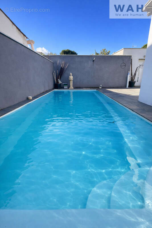 Maison à MILHAUD