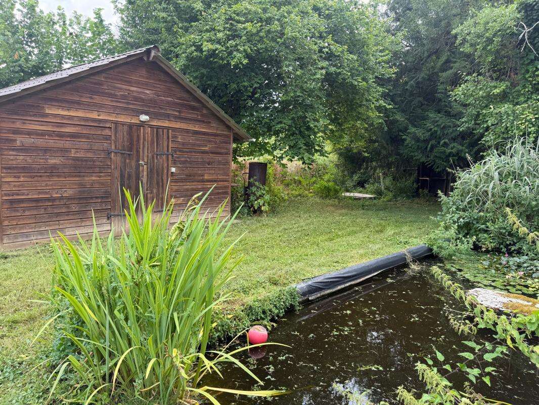 Maison ancienne de plus de 90 m² + bungalow T3 - À 7 min de la gare de Bueil - photo 9