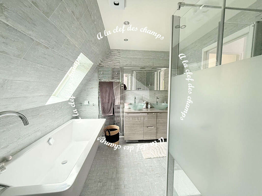 Maison à GIF-SUR-YVETTE