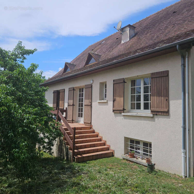 Maison à CHENERAILLES