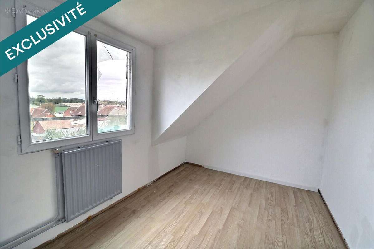 Photo 7 - Maison à POIX-DU-NORD