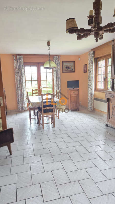 Maison à ERQUINGHEM-LYS
