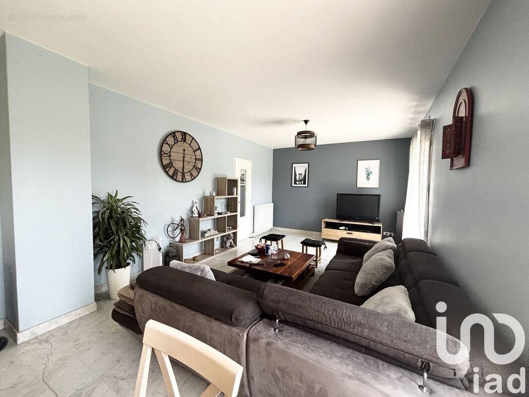 Photo 1 - Maison à ROMILLY-SUR-SEINE