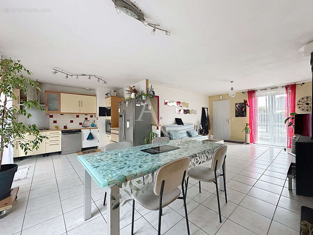 Maison Cantenay Epinard 5 pièce(s) 99.42 m2 - photo 5