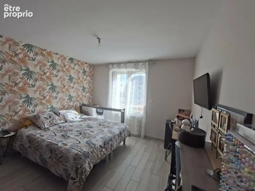 Maison rénovée sous-sol , 2 chambres terrain 741 m2 - photo 8