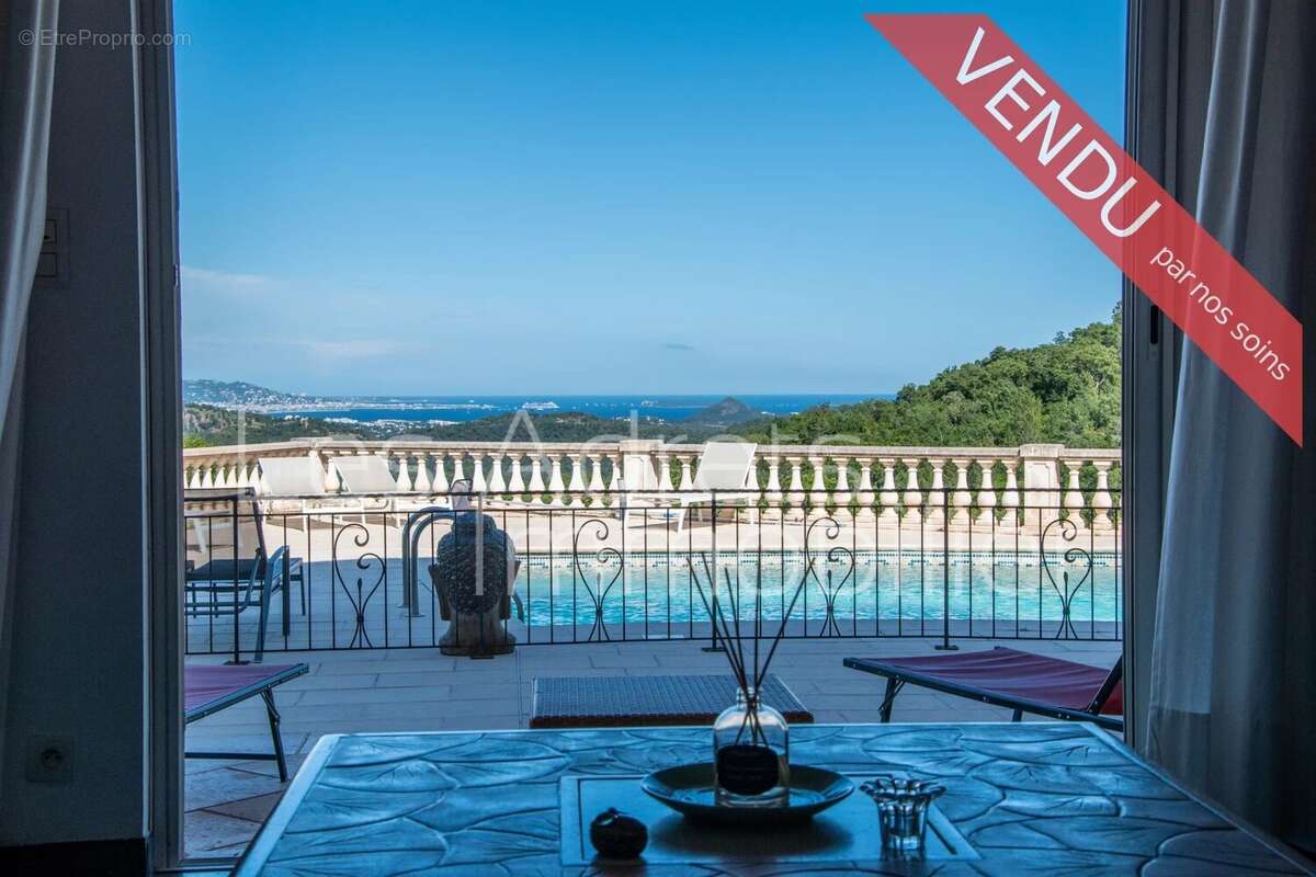 Maison à LES ADRETS-DE-L&#039;ESTEREL