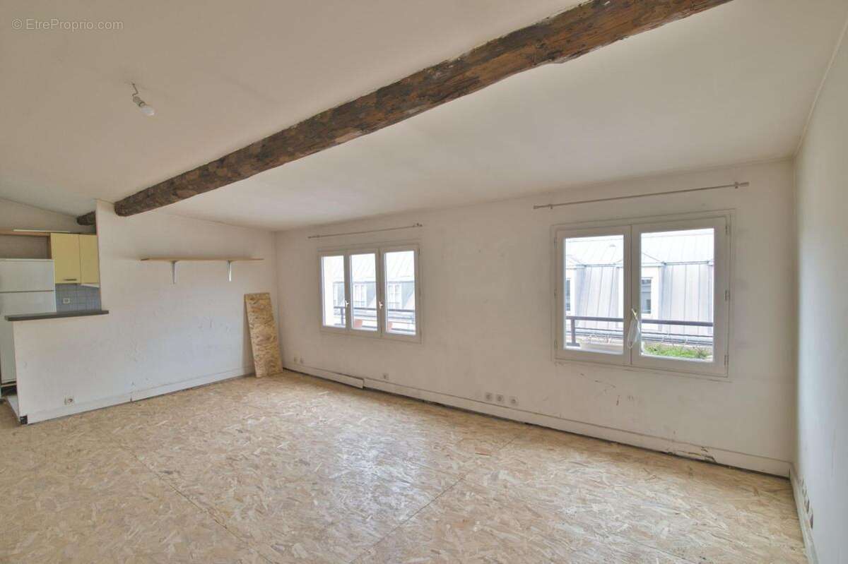 Bel appartement lumineux et plein de charme -  rue blanche PARIS 9ème - photo 2